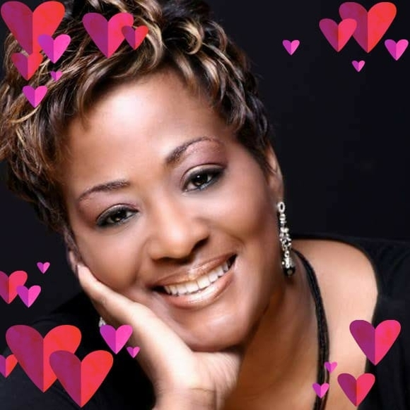 Meet your Posher, Cheryl - Picture 1 of 1